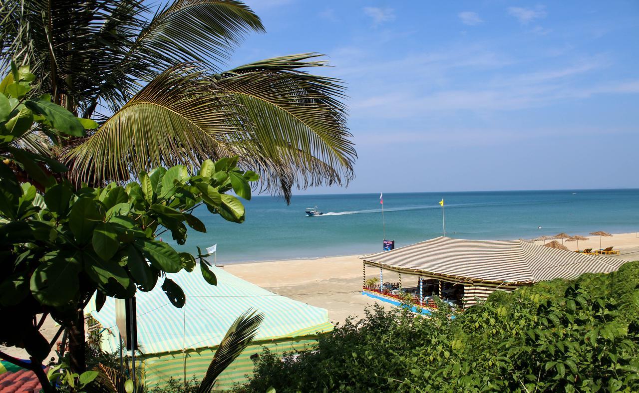Pele'S Windsong Wood Cottage On The Beach Benaulim Eksteriør billede
