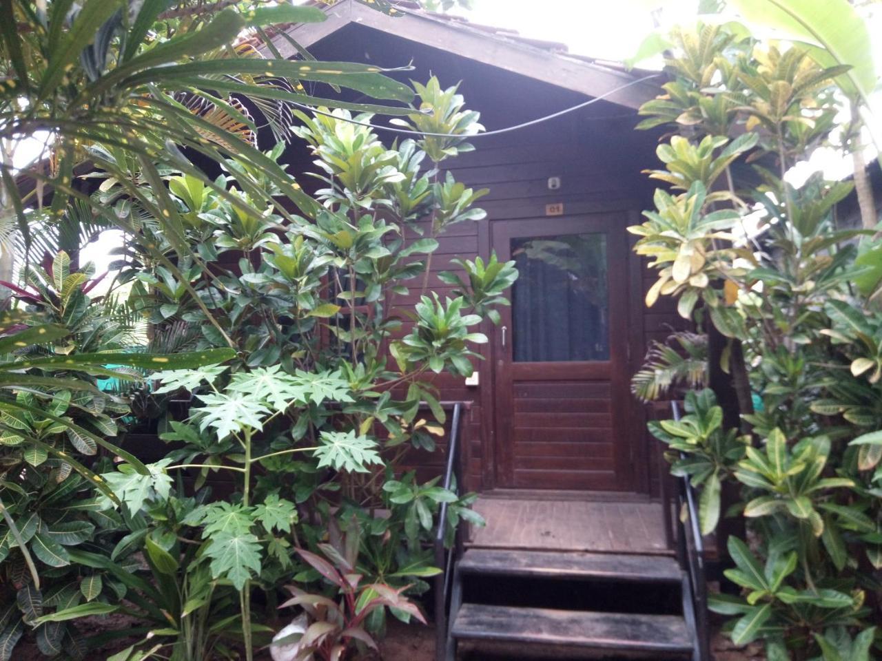 Pele'S Windsong Wood Cottage On The Beach Benaulim Eksteriør billede